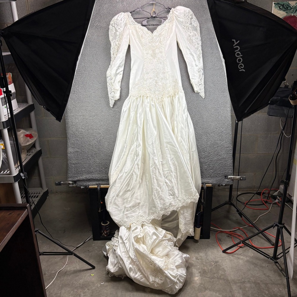 Vintage 80s Wedding Dress White‎ Satin Lace Beaded Long Sleeve Cathedral Train
